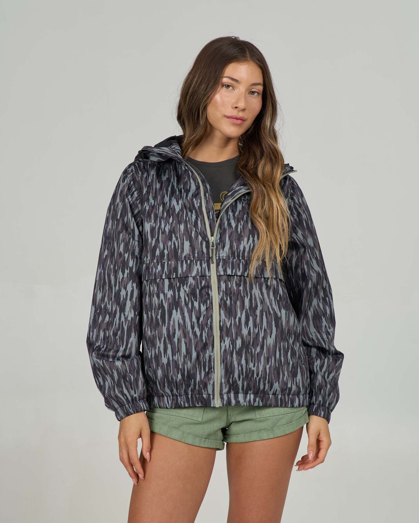 20935120W_CAMO_1_1767757501